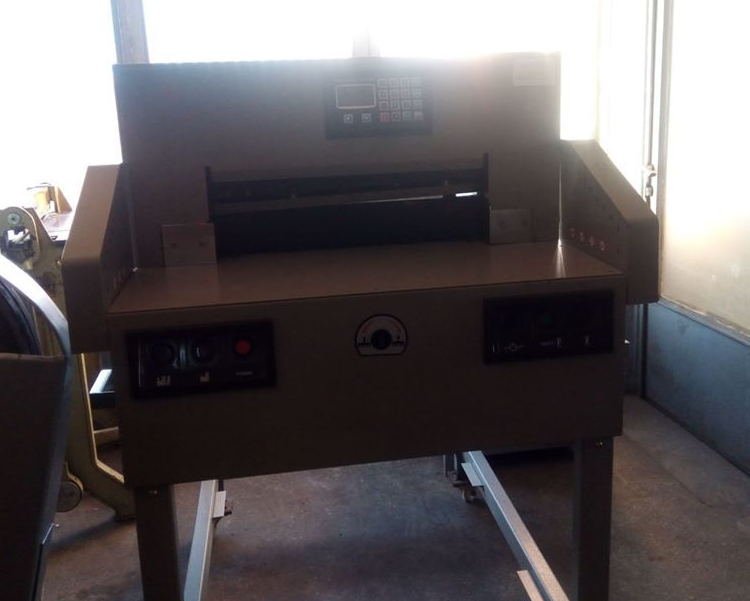 55 cm kesim alanlı ikinci el giyotin