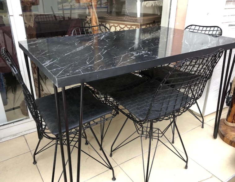 defolu masa sandalye 1