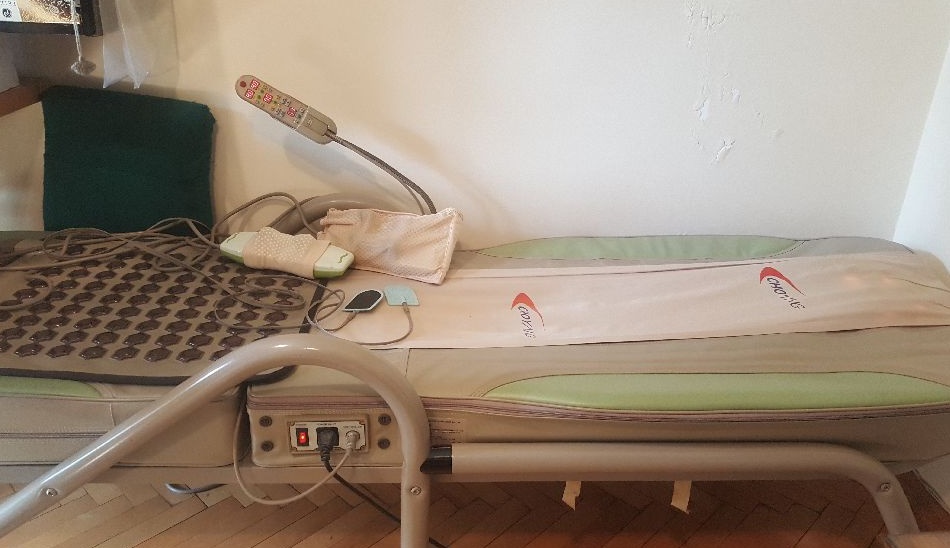 Satılık termal masaj yatağı kişisel termal akupressur masaj yatağıdır