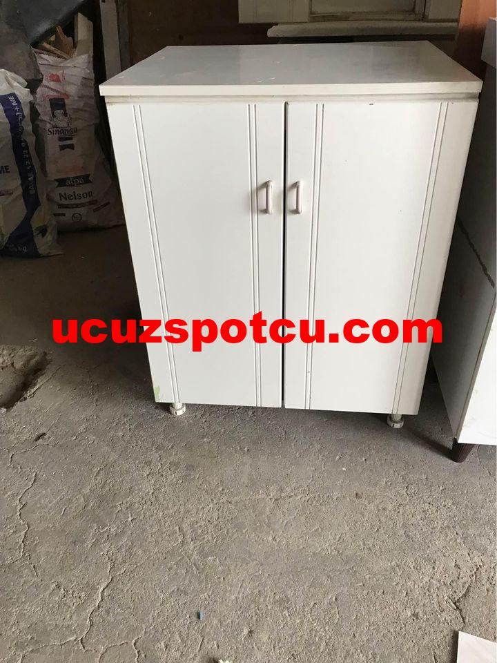 2.el çıkma pvc plastik balkon dolabı 230 TL