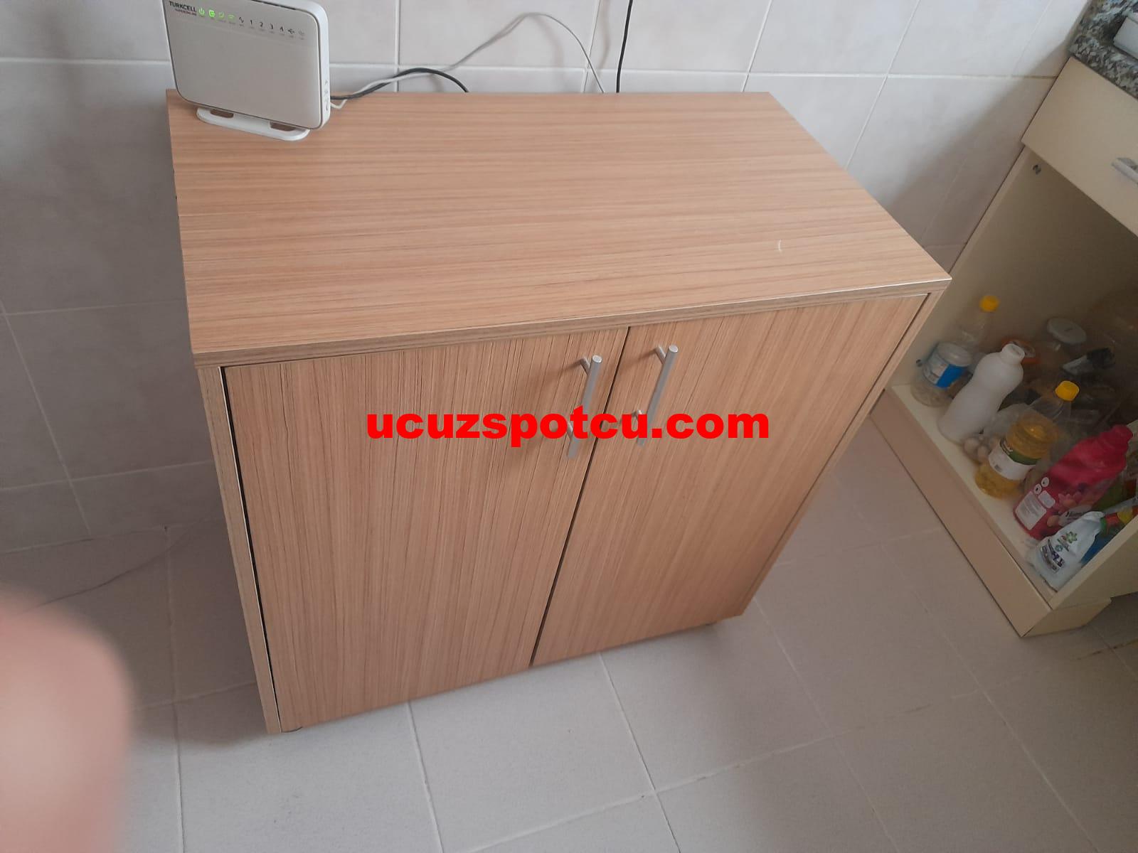 ahşap mutfak dolabı