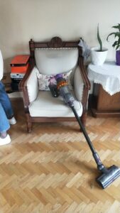 İKİNCİ EL ADORE GAMİNG PROFESYONEL OYUNCU MASASI 3 Sadece 200 TL ikinci el dik elektrikli süpürge