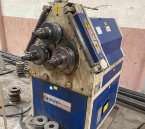 1 aylık çiçek dolabı çıkma ikinci el çiçek dolapları 19 Çıkma ikinci el 60 lık boru profil bükme makinesi